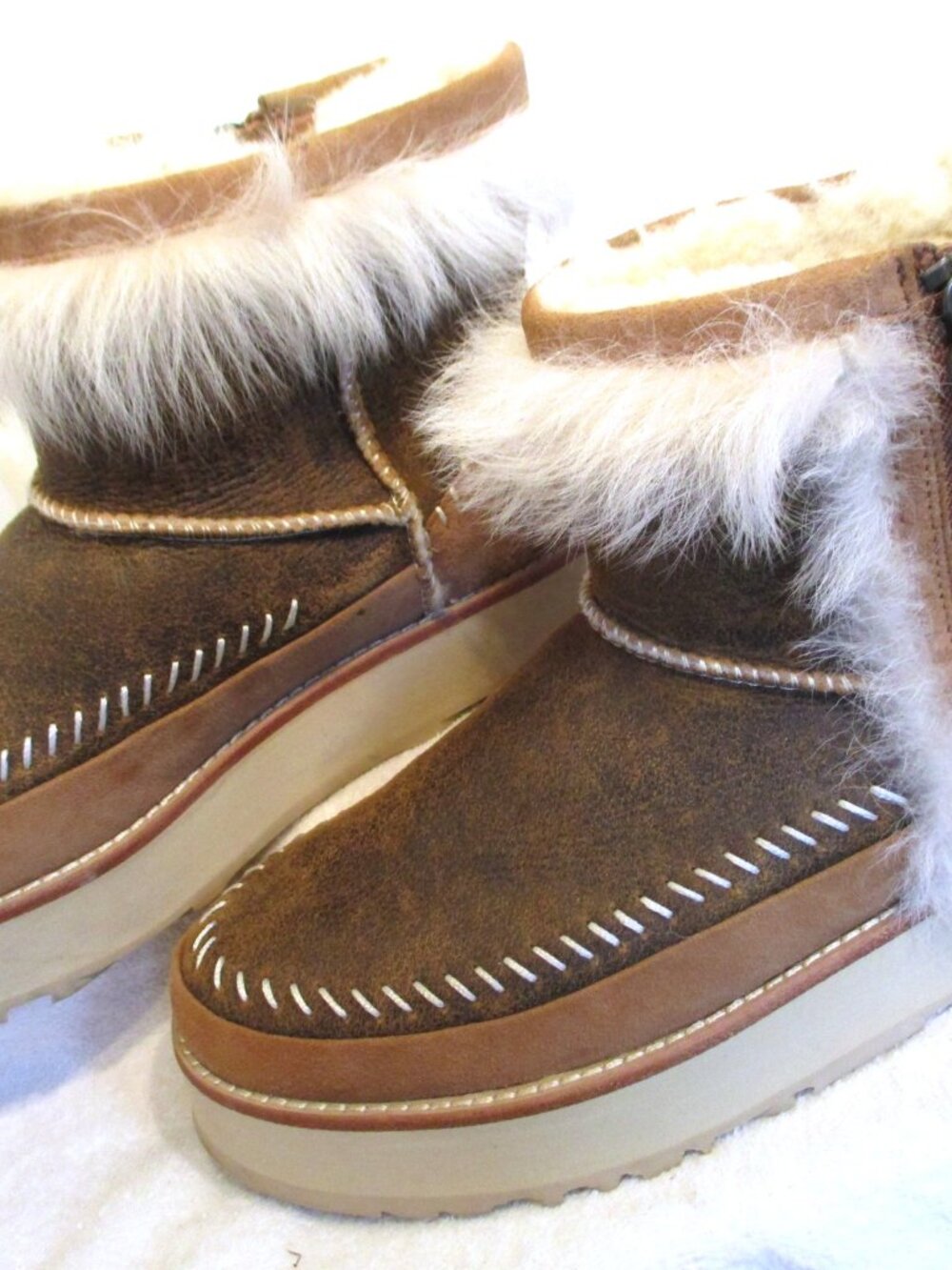 10 Ugg Fluff Punk Boots SN 1104231 Beige Suede Leather Fringe Zip Ankle Boots